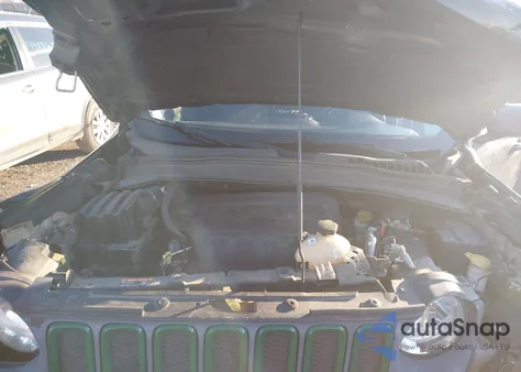 2015 Jeep Renegade Trailhawk from USA, damaged, VIN ZACCJBCT8FPC46292